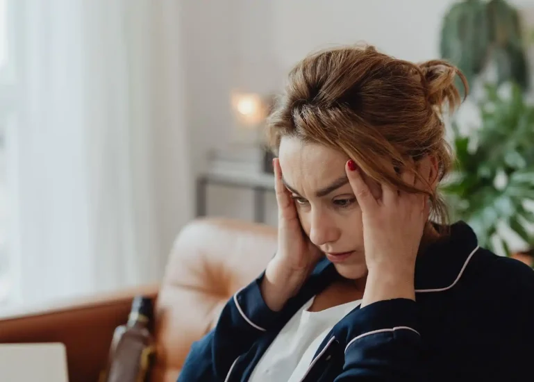 5 Alarming Silent Signs of Anxiety You Should Never Ignore